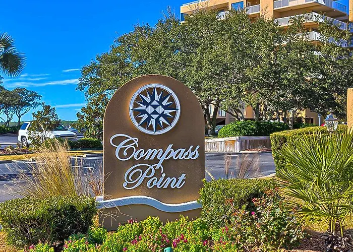 Beautiful Waterfront With Fantastic Views Pool Balcony & W&d *